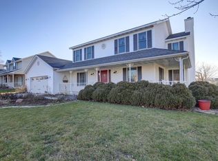 505 Jeffery Dr, Mahomet, IL