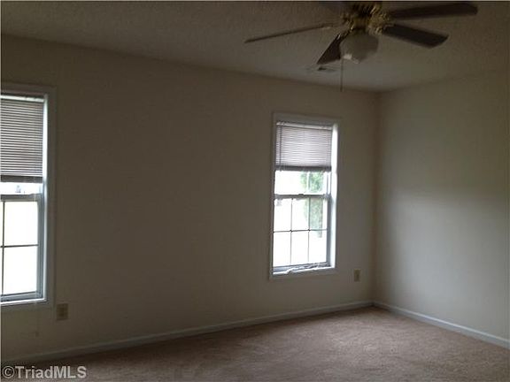 5th image of 1709 Saint Charles Ln