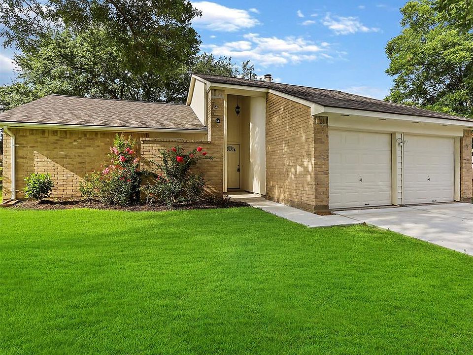 1st image of 14115 Vinehill Dr
