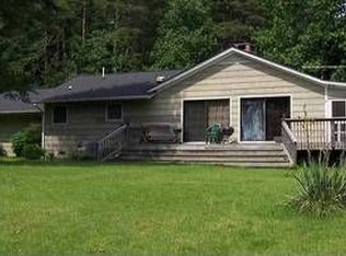 20 Beech Nut Dr, Louisa, VA 23093