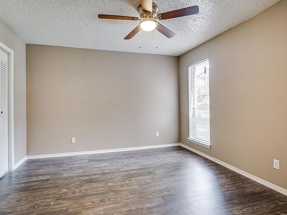 4th image of 1721 Teasley Ln