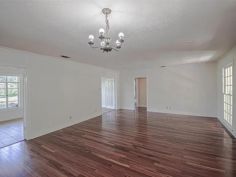 1202 Norwood Rd — Photo 12