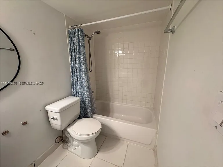 2821 N Miami Beach Blvd #5P — Photo 14