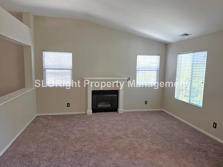 903 Running Stag Way — Photo 3