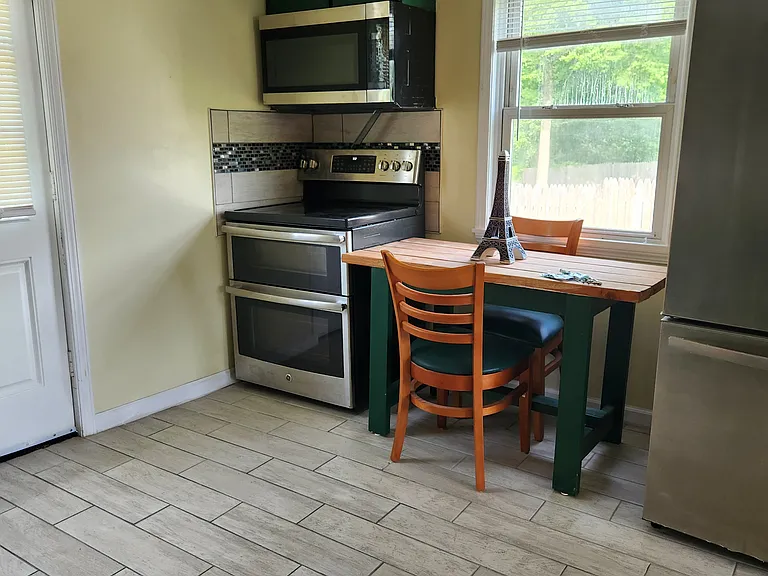 kitchen right side