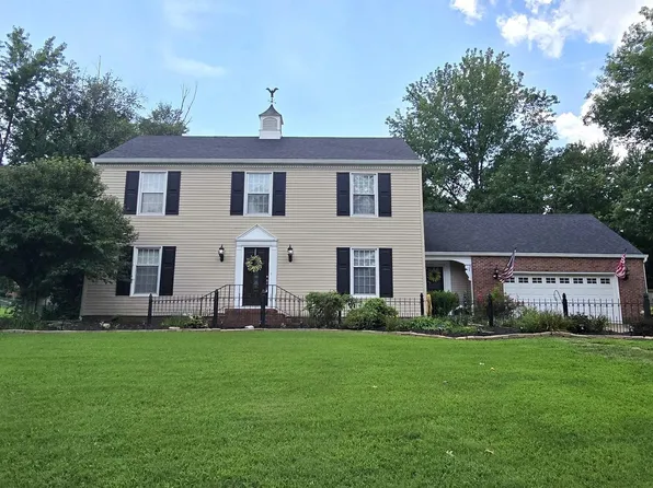 6105 E Oak St, Evansville, IN 47715