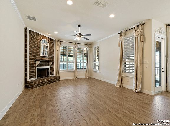 2nd image of 21103 Amalfi Oaks