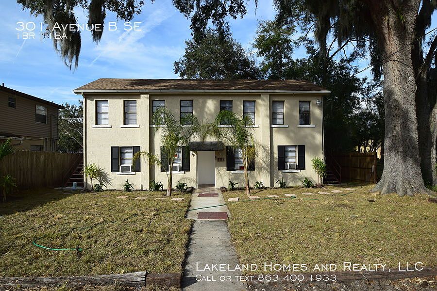 1st image of 301 Avenue B SE