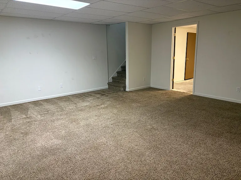 711 Clark Street Duplex — Photo 18