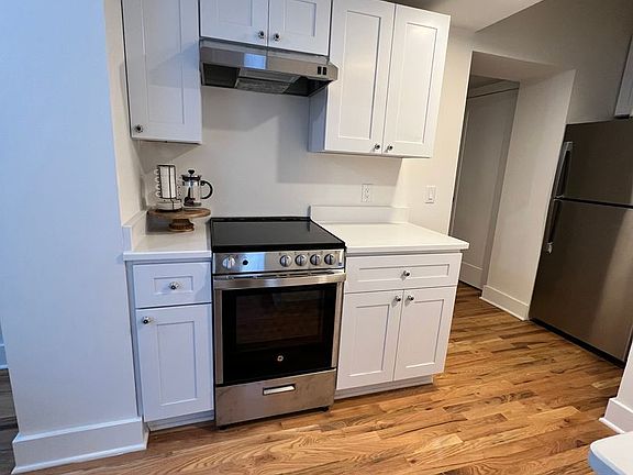 5th image of 106 E Broad St #2
