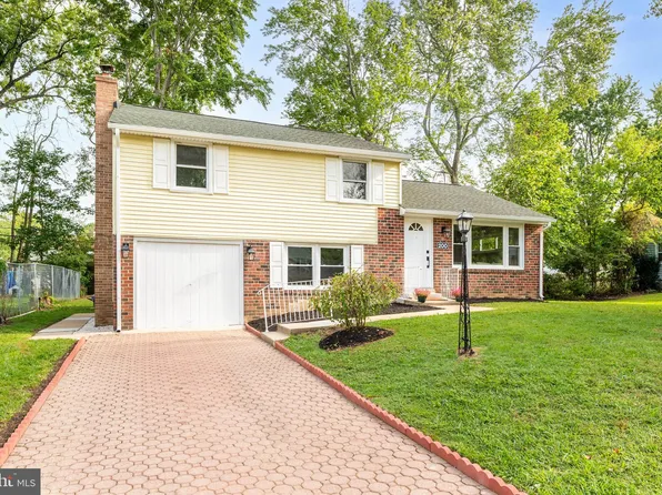 200 Buffington Rd, Upper Chichester, PA 19014