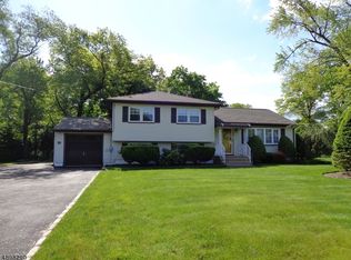 70 West Pkwy, Pompton Plains, NJ 07444