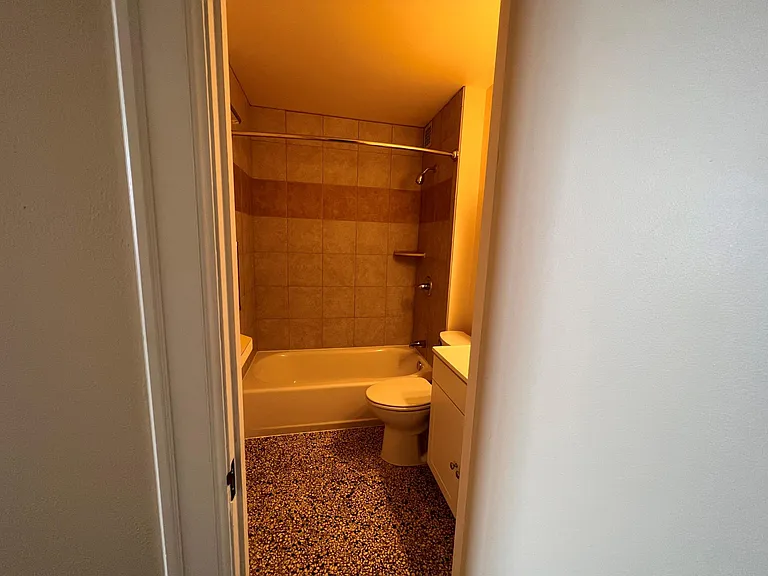 100 E Broadway St #713 — Photo 5