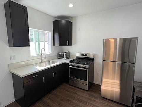 4th image of 13793 Montague St #13793