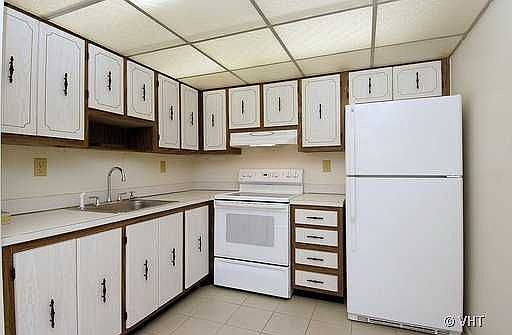 3rd image of 200 Piedmont E