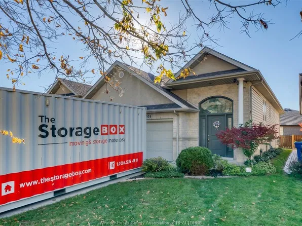 1583 Chateau Ave, Windsor, ON N8P 1M4