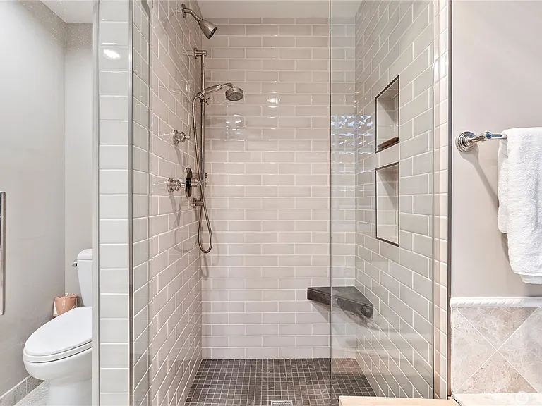9829 Hilltop Rd — Photo 14
