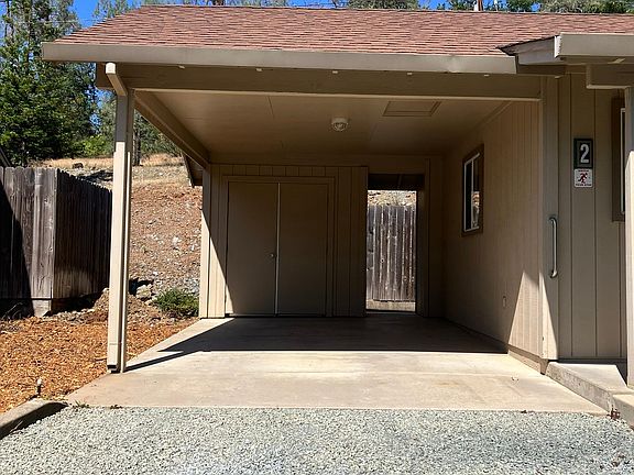 Covered car port