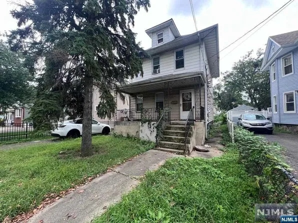 40 Teaneck Rd, Ridgefield Park, NJ 07660