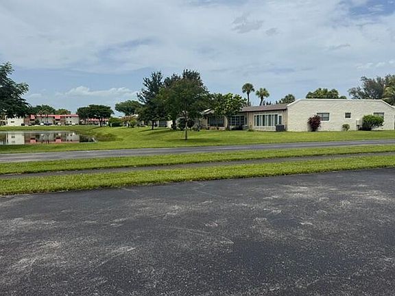 5th image of 166 Lake Meryl Drive