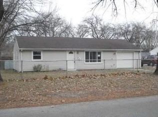 513 Florida Ave, Aurora, IL 60506