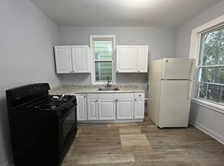 173 Wegman Pkwy #2E, Jersey City, NJ 07305