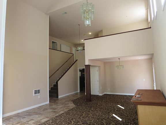 5th image of 6511 Lombard Dr NW