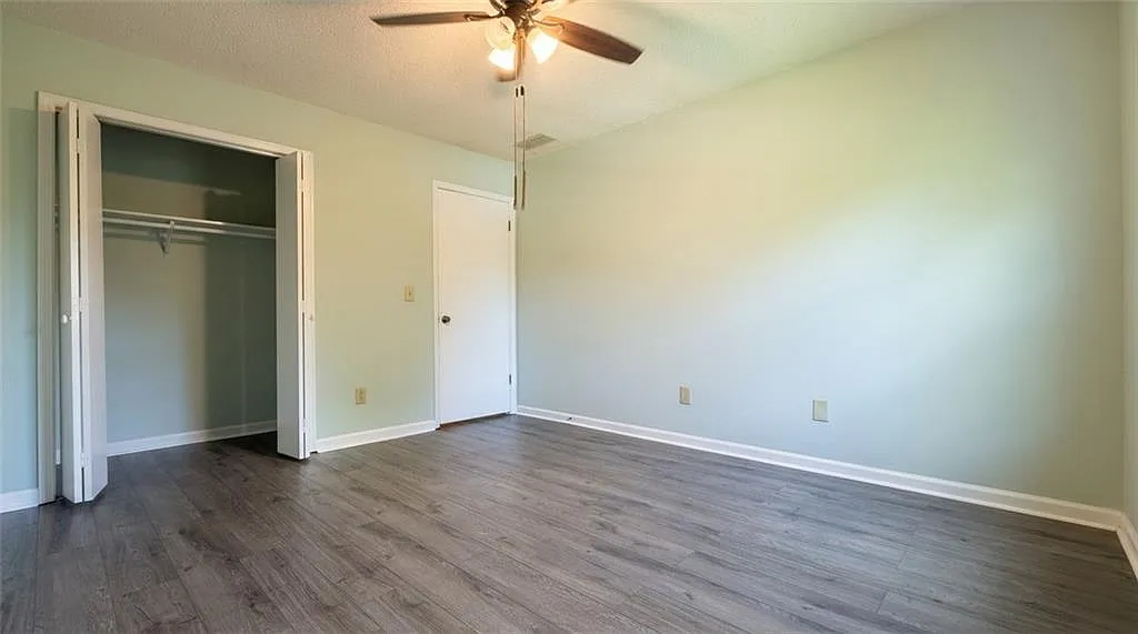 3 bed, 1435 sqft, $2,100 — Photo 4