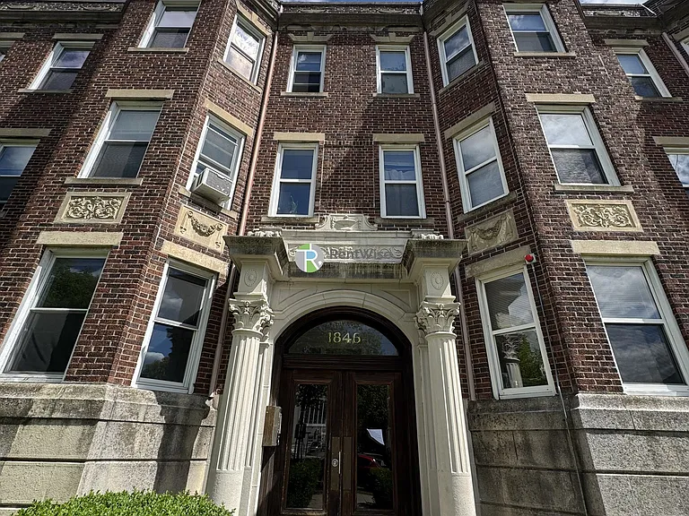 1842 Commonwealth Ave #6 — Photo 37