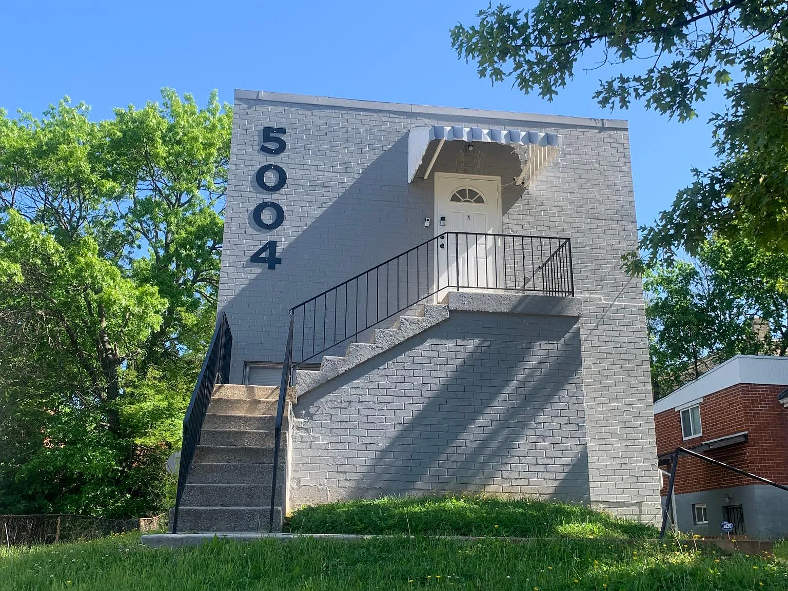 2 bed, 800 sqft, $1,375 — Photo 1