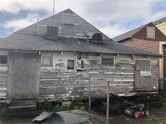 2nd image of 2023 Gov Nicholls St