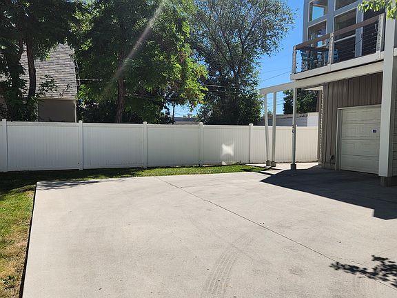 3rd image of 20 Grand Ave #20