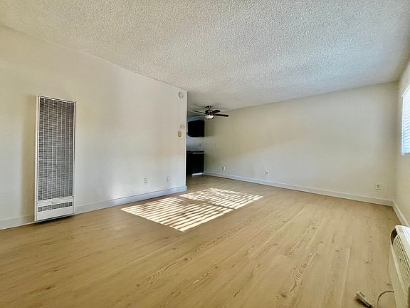 4th image of 12529 Oak Knoll Rd #16