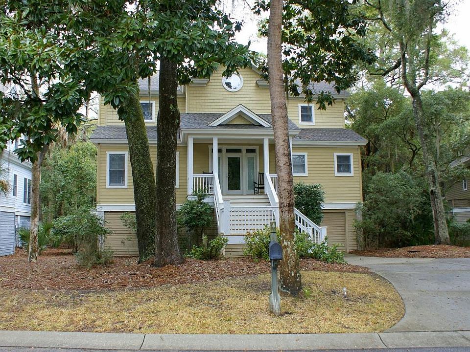 1st image of 1026 Crooked Oaks Ln