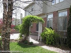 4th image of 41119 Scarborough Ln