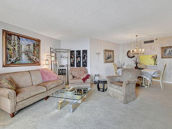 5th image of 3912 S Ocean Boulevard #907
