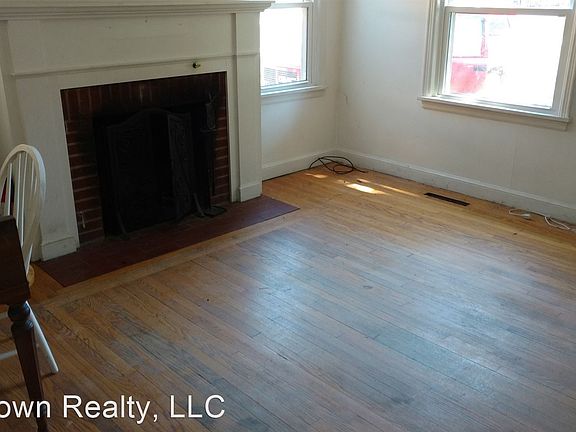 4th image of 133 Maryland Ave