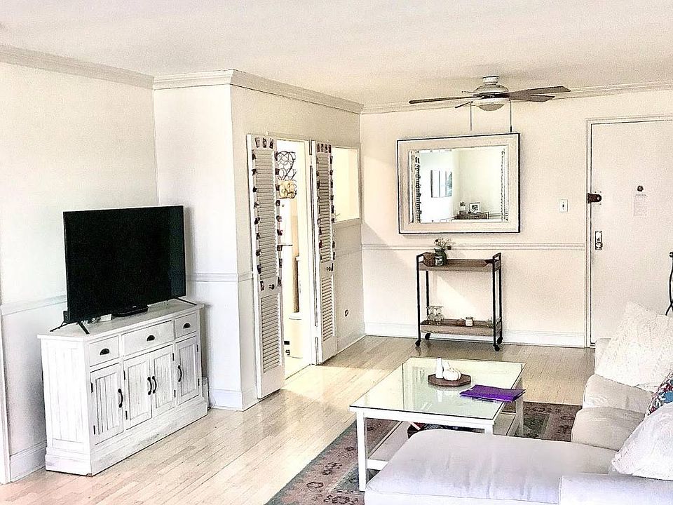1st image of 133 Beach 120th St APT 3C