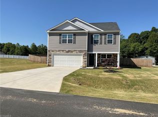 217 Beebop Ln, Lexington, NC 27295