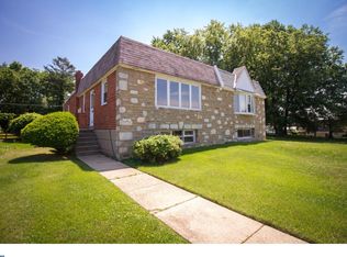 1107 Chesworth Rd, Philadelphia, PA 19115