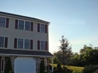 100 Acorn Ln, Mountville, PA 17554