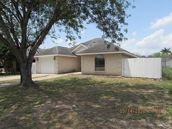 3rd image of 1306 E Camelia Ave