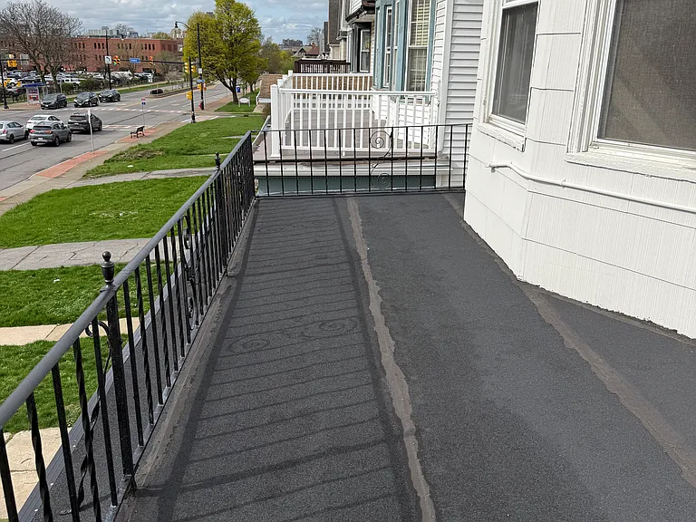 2206 Main St #2 — Photo 9
