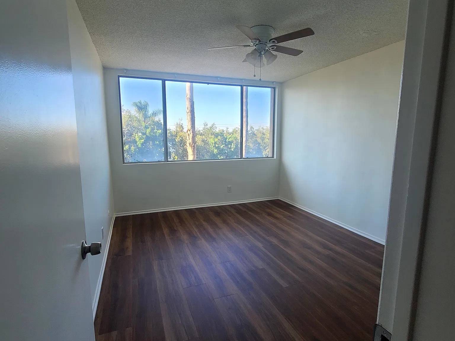 1 bed, 800 sqft, $2,250 — Photo 3