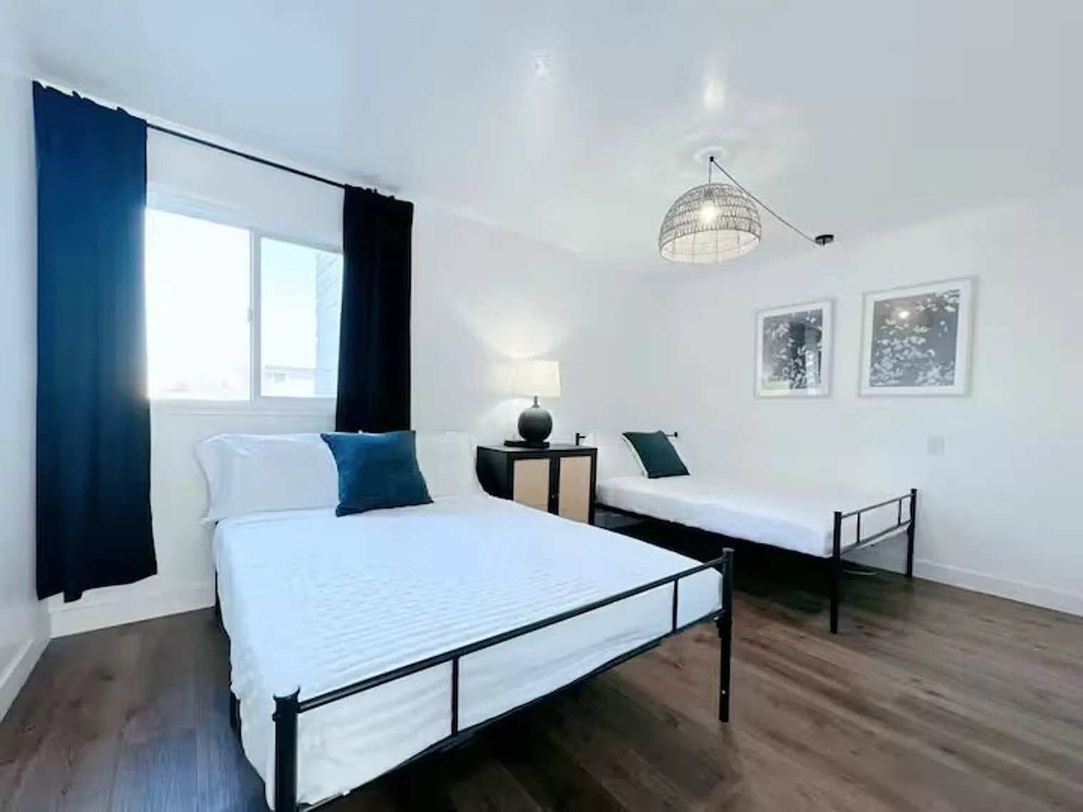 2 bed, 1.0 bath, $5,416 — Photo 3