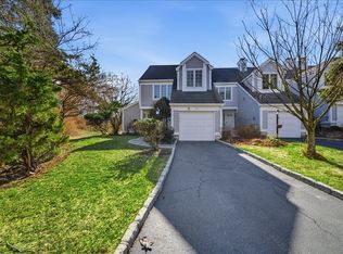 42 Clarewood Dr, Hastings On Hudson, NY 10706