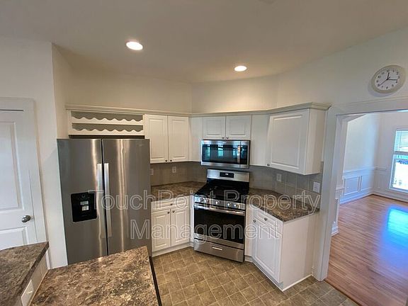 4th image of 8713 Castle Cliff Dr