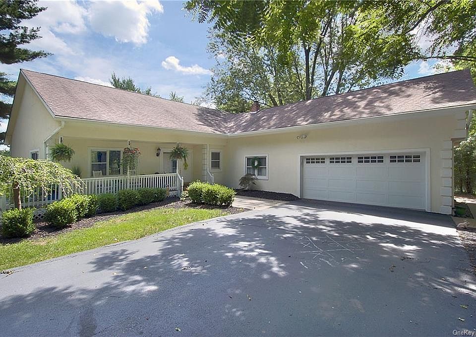 1st image of 24 McNamara Dr
