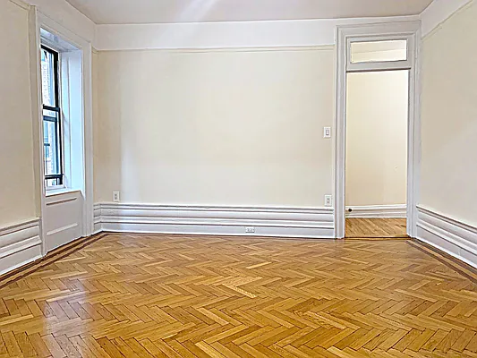 Rented by City Connections Realty | media 15