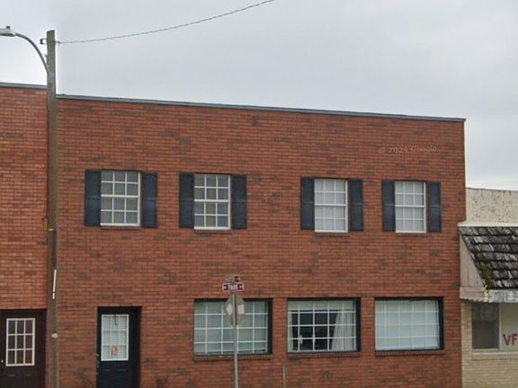 2nd image of 112 W Park St #2